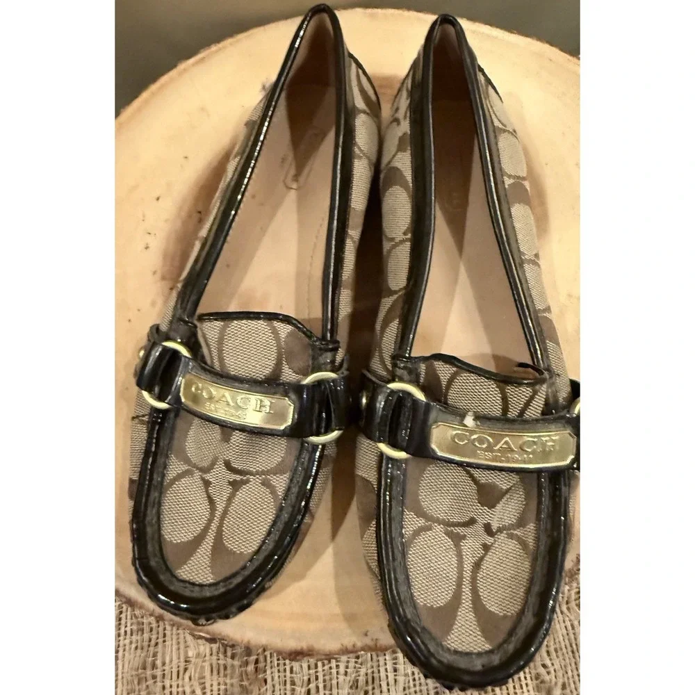 Coach 6 Felisha‎ Signature Loafers Tan And Brown Jacquard Fabric Logo Preppy